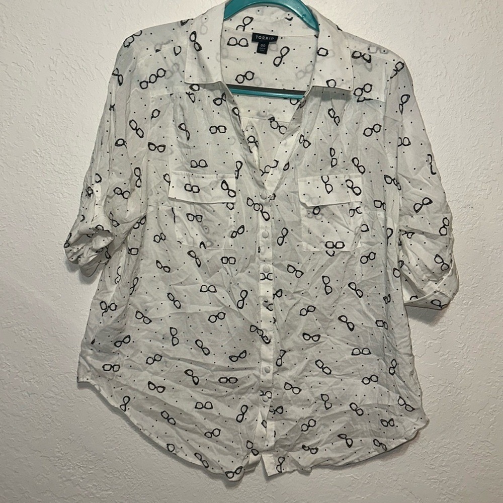 Torrid White Eyeglasses Polka Dot Button Down Shirt Plus Size 00 M L
